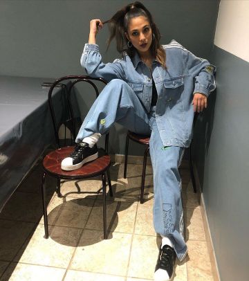 La chaqueta de camisa vaquera de Chilla en su cuenta de Instagram @chillaofficiel