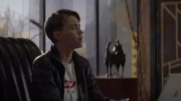 White Graph­ic Tee worn by Kate Kane (Ruby Rose) in Batwoman Season 1 Episode 14