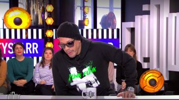 Le sweat à capuche Punk Funk Art de Joeystarr dans Clique le 09.03.2020