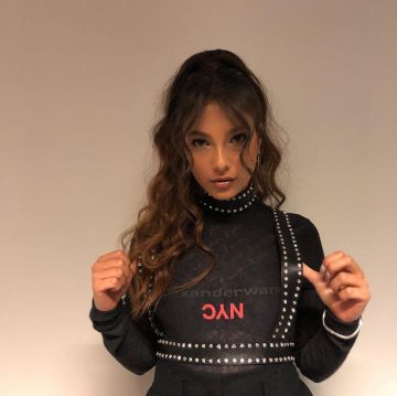 Body adidas x alexander wang usado por Chilla en la cuenta de Instagram de @chillaofficiel 