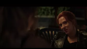 Veste en Cuir noir de Natasha Romanoff / la Veuve Noire (Scarlett Johansson) dans la Veuve Noire