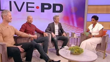 Traje de chanel con cinturón blanco usado por Tamron Hall en The Tamron Hall Show 10 de marzo de 2020