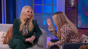 Brandon maxwell Vert en Crêpe Stretch Blazer porté par Jessica Simpson sur Le Kelly Clarkson Montrer le 10 Mars 2020