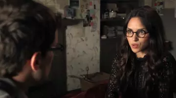 Round Eyeglasses worn by Anathema Device (Adria Arjona) in Good Omens (S01E04)