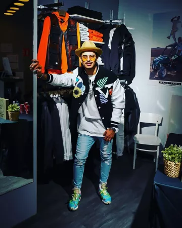 Zapatillas Nike Off-White Vapor Street usadas por Greg Yega en su cuenta de Instagram en @greg_yega
