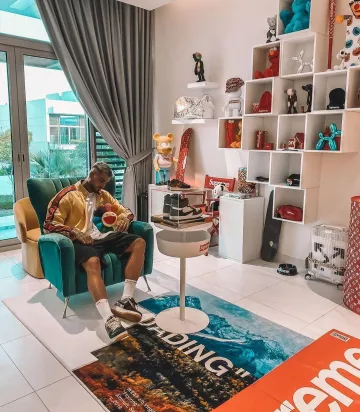 Sneakers Nike Jordan 1 Travis Scott, worn by Thibault Garcia on his account Instagram @thibaultgarcia