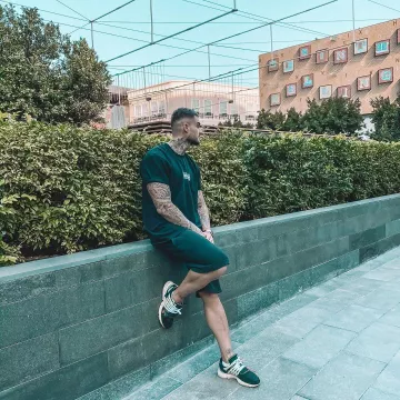 Sneakers Nike Off White worn by Thibault Garcia on his account Instagram @thibaultgarcia