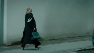 Bolso negro CELINE de Eve (Karin Viard) en Les apparences