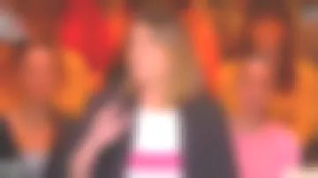 La camiseta - Meuf de Magazine de Valerie Benaim en su TV el 12.03.2020