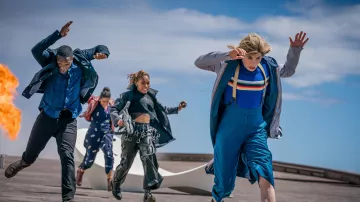 Tulip Impression Combinaison de Yasmin Khan (Mandip Gill) dans Doctor Who (S12E03)