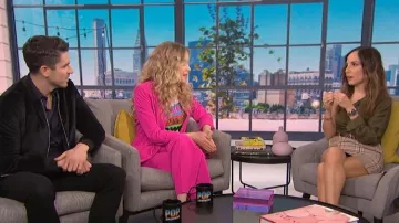 Veronica Beard Léopard Ceinture de Cuir portée par Lilliana Vazquez sur E! News Du 11 Mars 2020