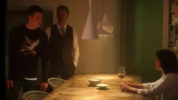 Ralph Lauren eagle embroidered sweater worn by Polo (Álvaro Rico) in Elite (S03E01)