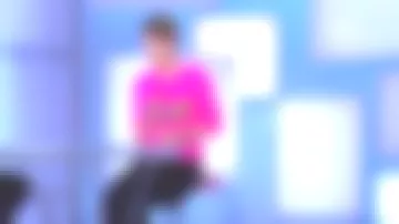 Le pull col Rond Court DAY DREAMER de Mélanie Taravant dans C à dire le 26.02.2020