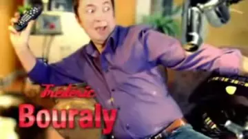 La chemise de Frédéric Bouraly dans Scènes de ménages