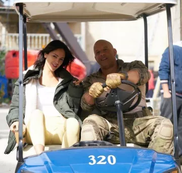 Pantalones de combate con rodilleras usadas por Vin Diesel en la cuenta de Instagram @vindiesel