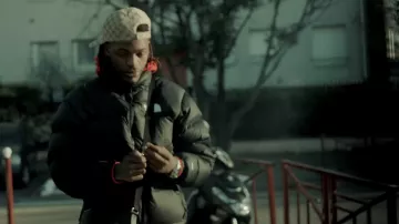 The down Jacket black Diddi Trix in Diddi Trix - The city (Clip official)