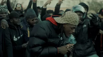 The cap Gucci worn by Diddi Trix in Diddi Trix - The city (Clip official)