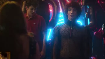 Ruben Galarreta Transparent Sweatshirt worn by Valerio (Jorge López) in Elite (S03E04)