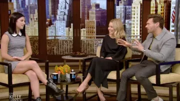 Rachel comey Lyss Midi Dress usado por Kelly Ripa en VIVO con Kelly y Ryan 12 de marzo de 2020