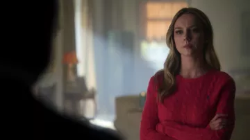 Ralph Lauren Cotton sweater in pink worn by Carla (Ester Expósito) in Elite (S03E01)