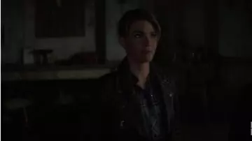 Blue Plaid Shirt worn by Kate Kane (Ruby Rose) in Batwoman Season 1 Episode 15