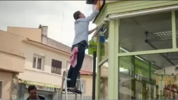 Black Sneakers worn by Guzmán (Miguel Bernardeau) Elite Season 3 Episode 3