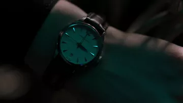 Montre Hamilton porté par Carrie Mathison (Claire Danes dans Homeland (S08E06)