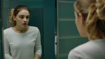 American Eagle Aerie Copain long sleeve tee shirt porté par Tessa Jeunes (Joséphine Langford) Après