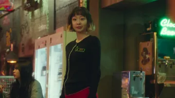 Blan­ket Stitched Asym­met­ric Cardian worn by Jo Yi Seo (Kim Da-mi) in Itaewon Class Episode 6