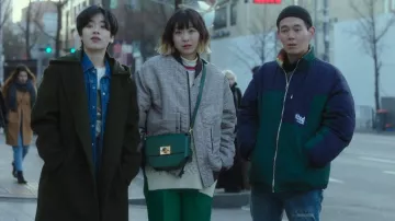 Green Bag worn by Jo Yi Seo (Kim Da-mi) in Itaewon Class Episode 8
