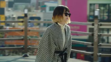 Cape Coat worn by Jo Yi Seo (Kim Da-mi) in Itaewon Class Episode 8