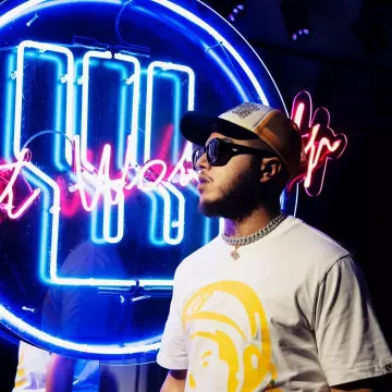 Le t-shirt Hamza X Bbc Astro Tee porté par Hamza sur son compte Instagram @hamzasaucegod 