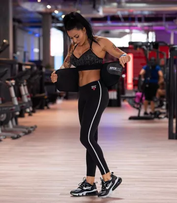 Sneakers Nike Shanna Kress on the account Instagram of @shannakress83