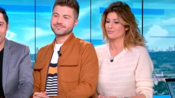 The sweater with a round neck with a knitting fantasy of Caroline Ithurbide in William at noon the 13.02.2020