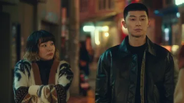 Wool-blend Jacquard Cardi­gan worn by Jo Yi Seo (Kim Da-mi) in Itaewon Class Season 1 Episode 6