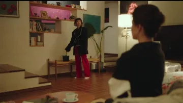 Black Bucket Bag worn by Jo Yi Seo (Kim Da-mi) in Itaewon Class Season 1 Episode 6