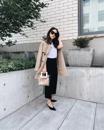 Madewell Slim Wide-Leg Jeans of Crystalin Da Silva on the Instagram account @crystalinmarie