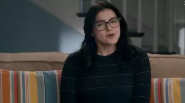 Gray Stripe Cash­mere Sweater worn by Alex Dunphy (Ariel Winter) in Modern Family Season 11 Episode 15