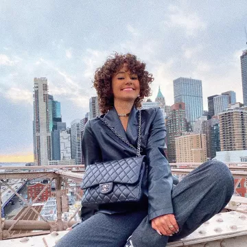 Bolso atemporal Maxi Jumbo usado por Lena Mahfouf en su cuenta de Instagram @lenamahfouf 12 de enero de 2020