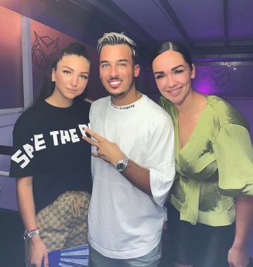 T-shirt white Palm Angels worn by Laurent Correia on the account Instagram of @iam_billionaire