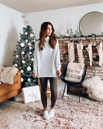 Spanx Leopard Legging de LaTisha Springer en la cuenta de Instagram @latishaspringer