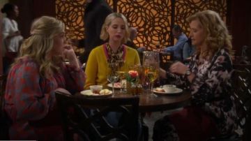 Blacl Imprimer Robe portée par Vanessa Baxter (Nancy Travis) dans Last Man Standing Saison 8 Épisode 15
