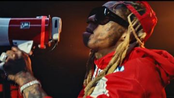 Gucci Eye­wear avi­a­tor-frame Sun­glass­es worn by Lil Wayne in the music video Lil Wayne - Mama Mia (Official Video)