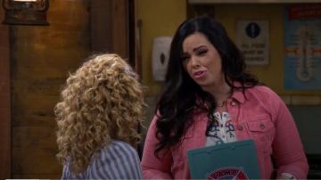 Gold L Necklace worn by Lou Hockhauser (Miranda May) in BUNK'D Season 4 Episode 25