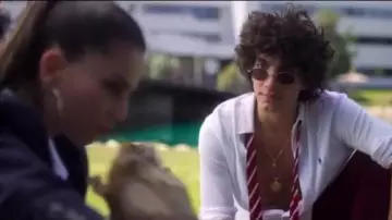 Ralph Lauren White Shirt worn by Valerio (Jorge López) in Elite Season 3 Episode 6