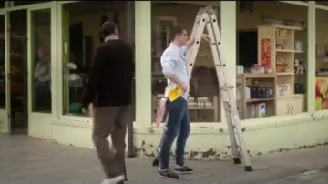 Black Sneak­ers worn by Guzmán (Miguel Bernardeau) in Elite Season 3 Episode 4