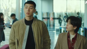 Beige Faux Leather jacket worn by Park Sae Ro Yi (Park Seo-joon) in Itaewon Class Episode 12