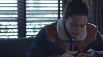 The down jacket and blue leather fur collar worn by Clement in scope by Clement (HATIK) in Validated (S01E04)
