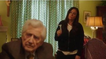 Cut Out Crop Tee worn by Sam Fox (Pamela Adlon) in Better Things Season 4 Episode 4