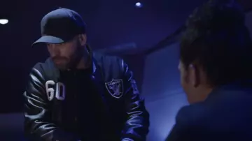 The jacket Oakland Raiders worn by SNO (Franck Gastambide) in Validated (S01E04)
